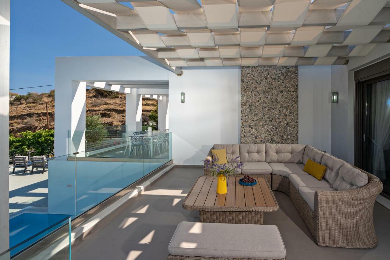 Eolia Iconic Villa, Walking Distance To The Beach, By Thinkvilla Pánormos Extérieur photo